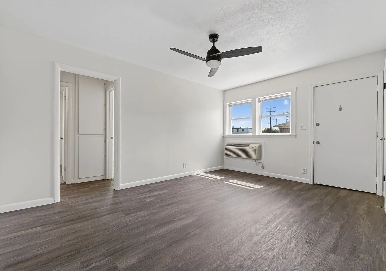 Newton Four Plex 425 — Photo 3