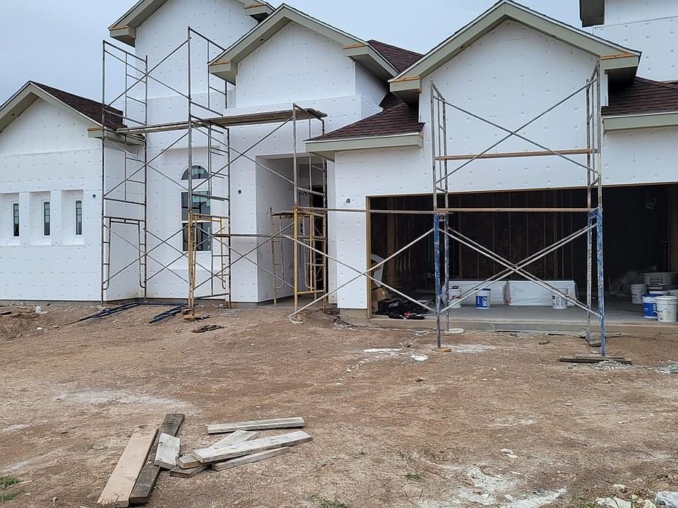 2nd image of 4830 Holly Ann St