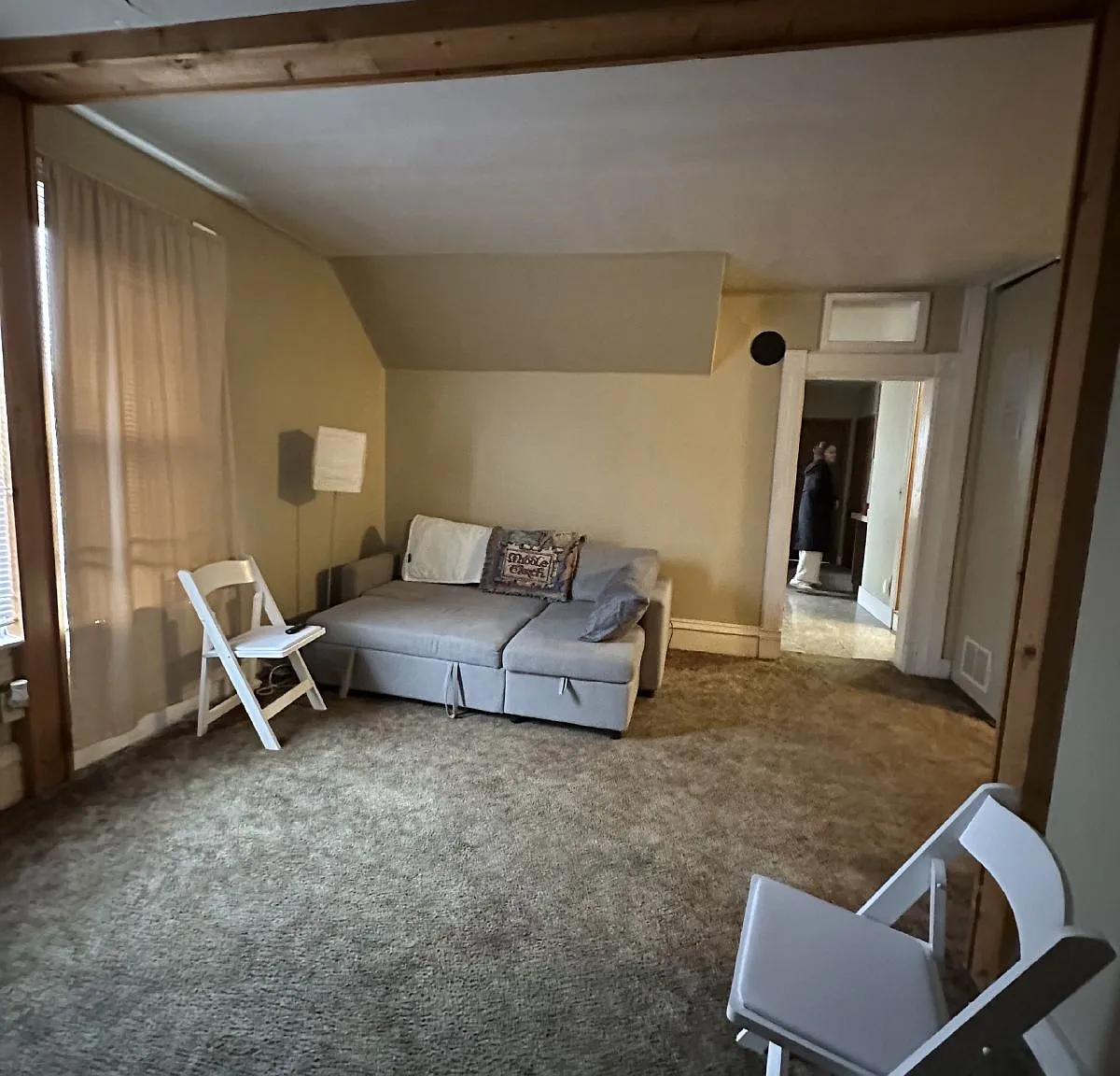 2 bed, 1.0 bath, $475 — Photo 4