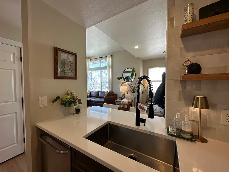 2818 Syracuse St #221 — Photo 28
