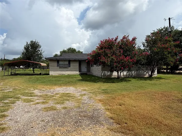 1046 State Highway 21 W, Cedar Creek, TX 78612