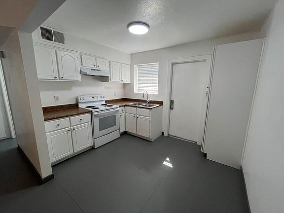 2nd image of 1020 N 11th St #1