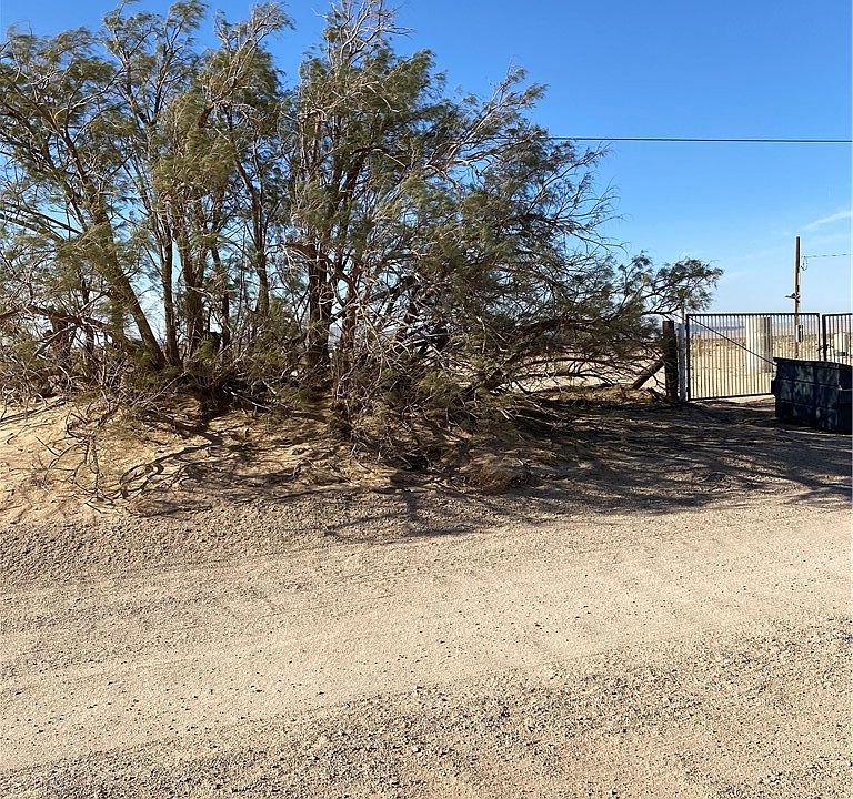1st image of 39375 Tami Rd