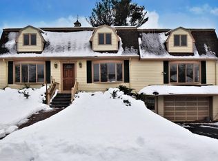 4 Jay St, Tewksbury, MA 01876