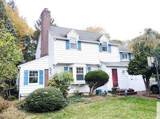 10 North Dr, East Brunswick, NJ 08816