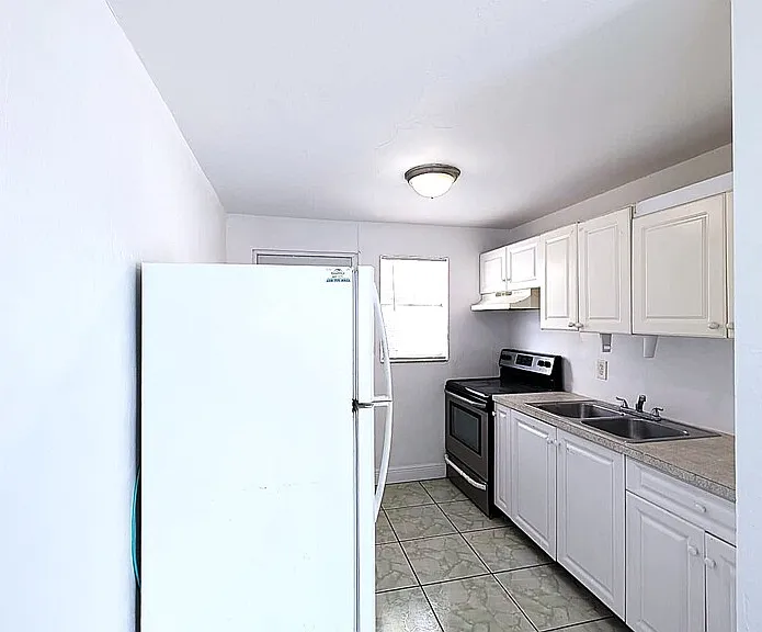 3135 Blount St — Photo 9