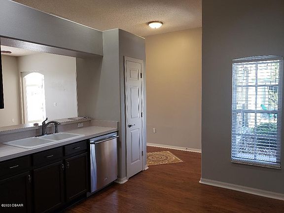 4th image of 113 Jubilee Cir