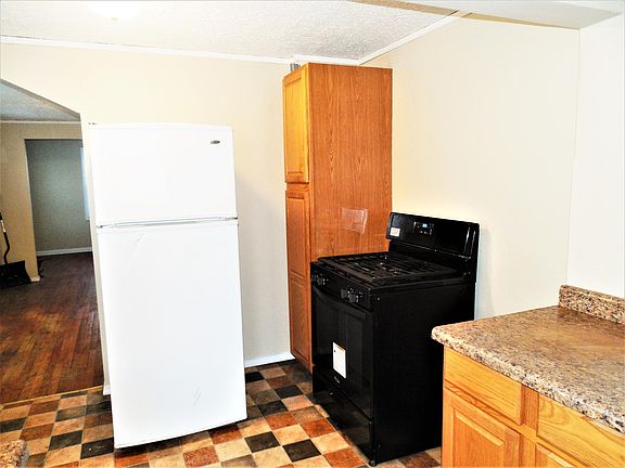 Kitchen Area with Gas Stove