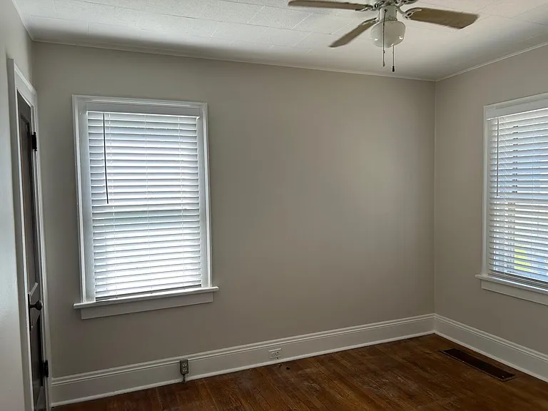 2052 Wascana Ave #1 — Photo 17