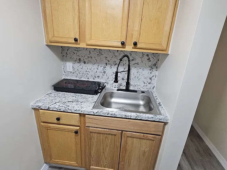 S Sunland Dr — Photo 6