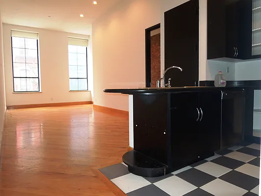 Rented by J Misrahi Realty Corp | media 68