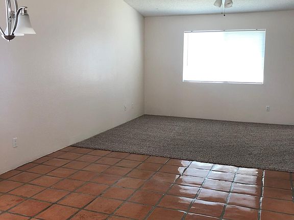 2nd image of 1700 W Applecreek Pl