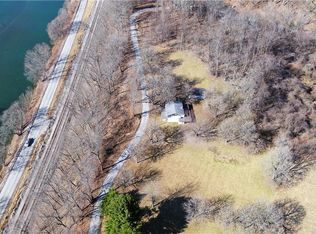209 Eureaka Hill Rd, Smithton, PA 15479