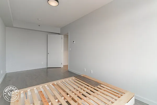 Rented by MySpaceNYC | media 29