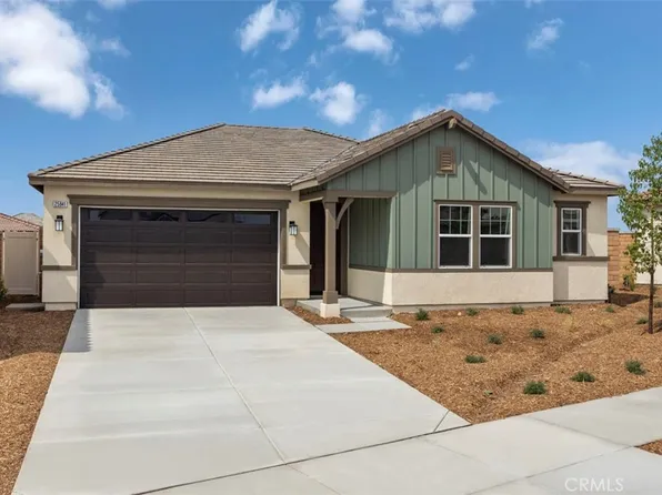 25841 Hollow Point Ct, Homeland, CA 92548