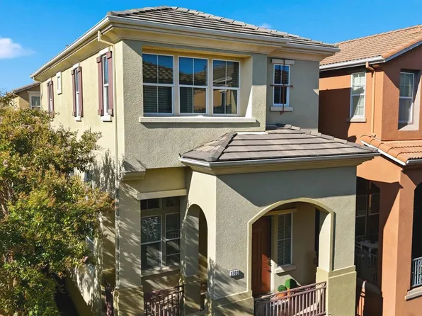 2703 Marcel Ln, Fairfield, CA 94533