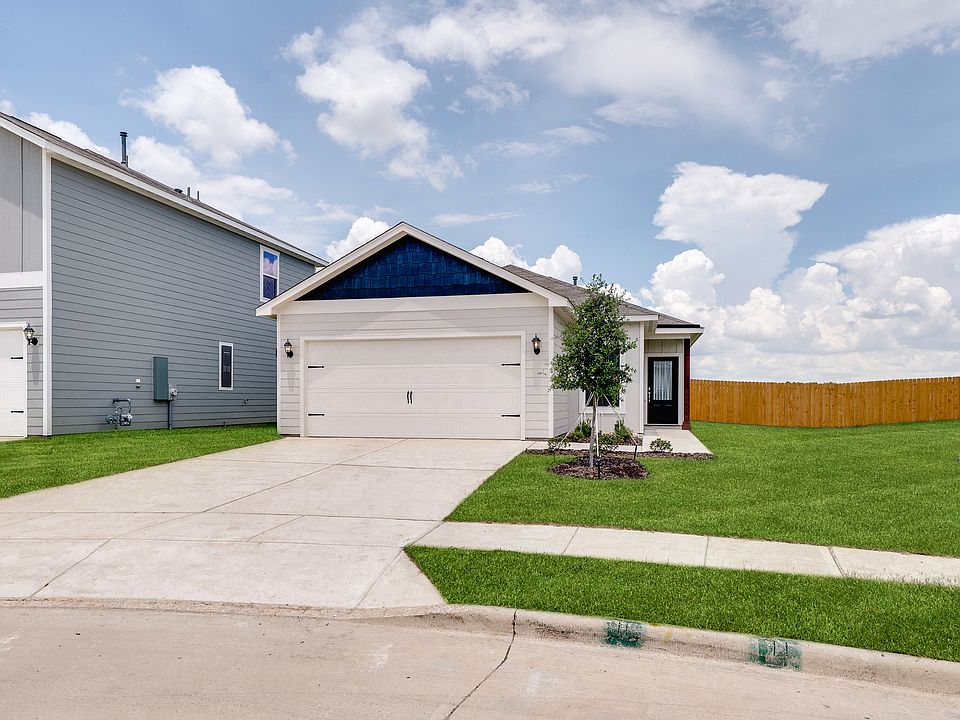 The Hawthorn is a beautiful one-story home.
