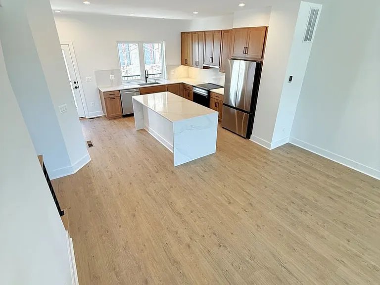 33 Lower Service Ct NW — Photo 22