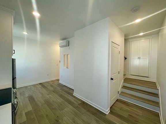 3rd image of 2728 Bomberry St