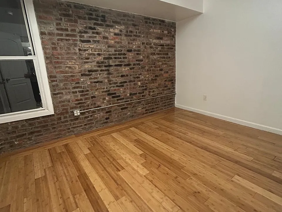 164 University Ave #1