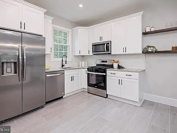 5603 Merville Ave — Photo 45