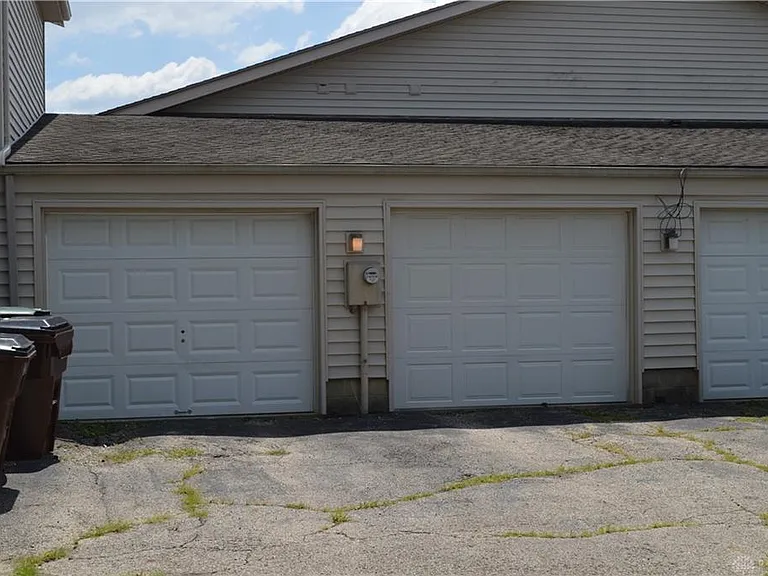 1217 Robbins Run Ct — Photo 29