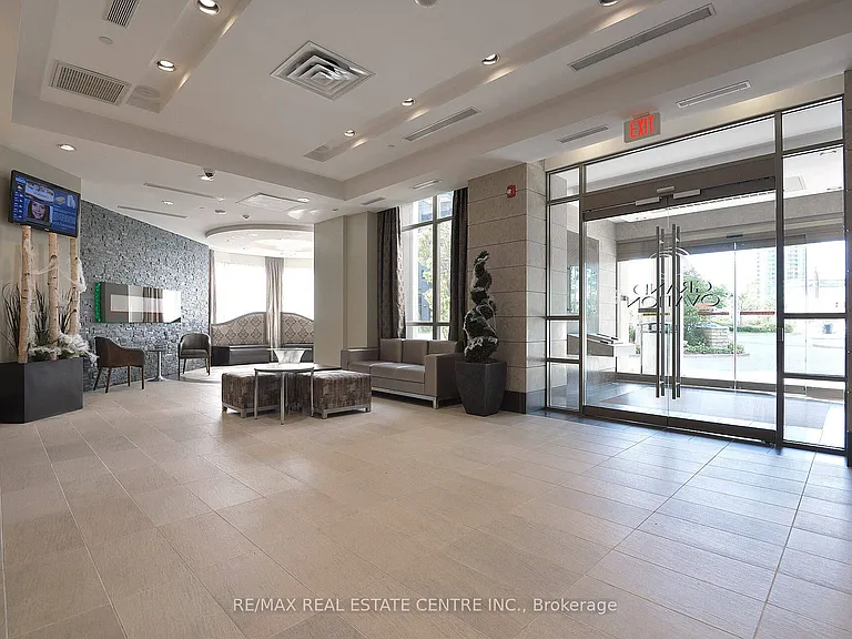 310 Burnhamthorpe Rd W #1704 — Photo 5