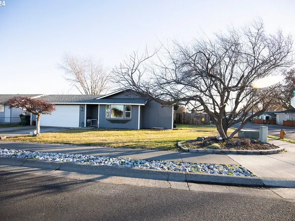 230 NE 9th St, Hermiston, OR 97838