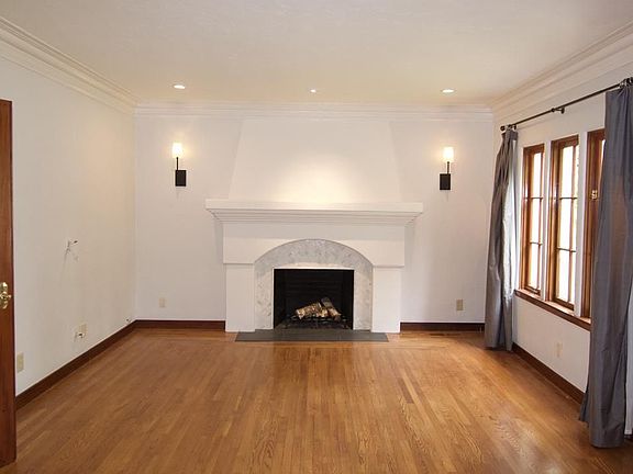 2nd image of 1205 Fairview Ave