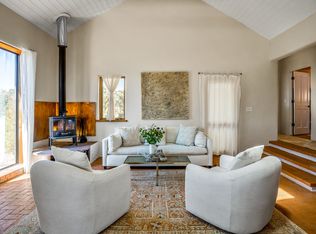 73 Los Hornos Rd, Lamy, NM 87540