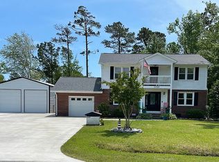 3509 Sunny Dr, Morehead City, NC 28557