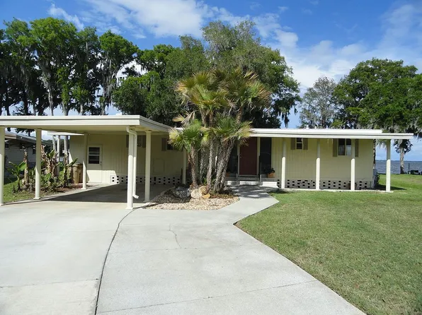 34410 Island Dr, Leesburg, FL 34788