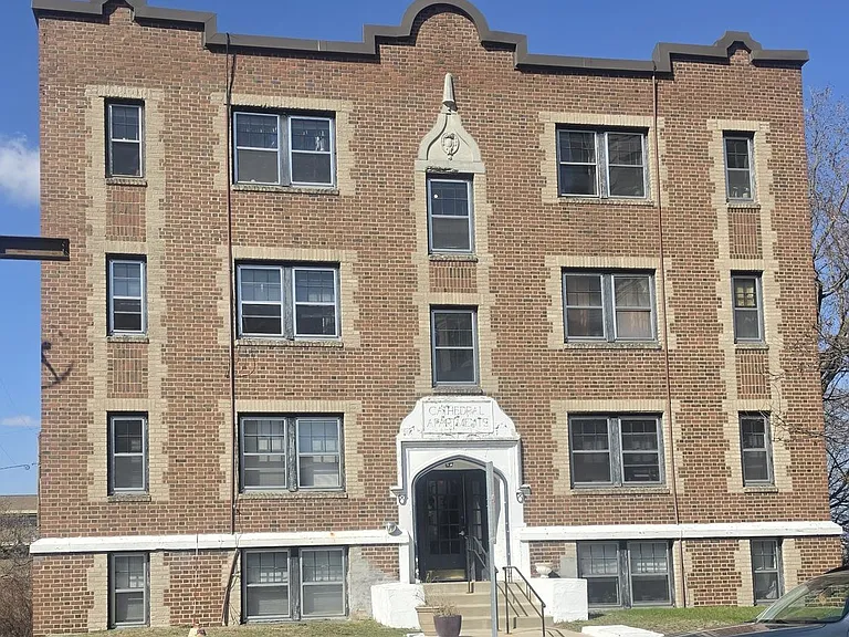 231 Dayton Ave — Photo 11