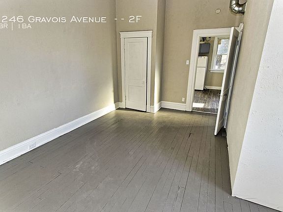 5th image of 3246 Gravois Ave #2F