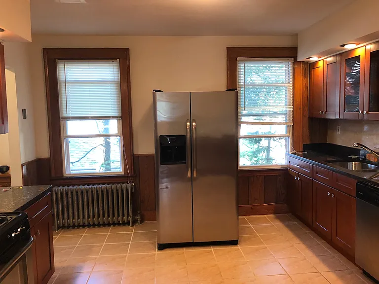 128 Clifford St #1 — Photo 8