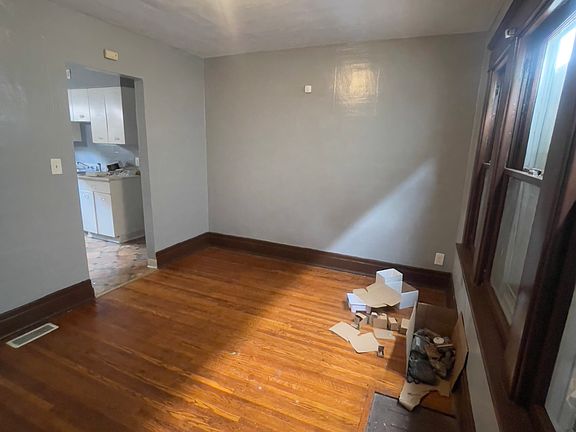 4th image of 424 Dartmouth Ave