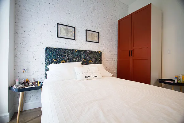 Rented by Nooklyn NYC LLC | media 21