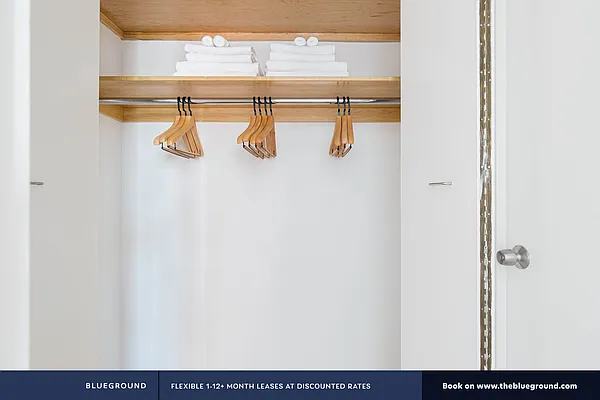 Rented by The Blueground | media 60