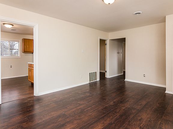 3rd image of 1105 Saint Patrice Ln
