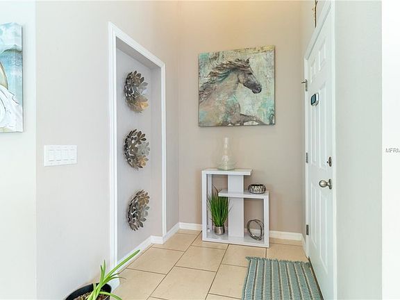 3rd image of 10219 Lenox St