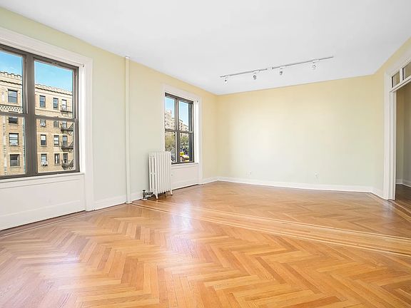 5th image of 880 W 181st St #4CD
