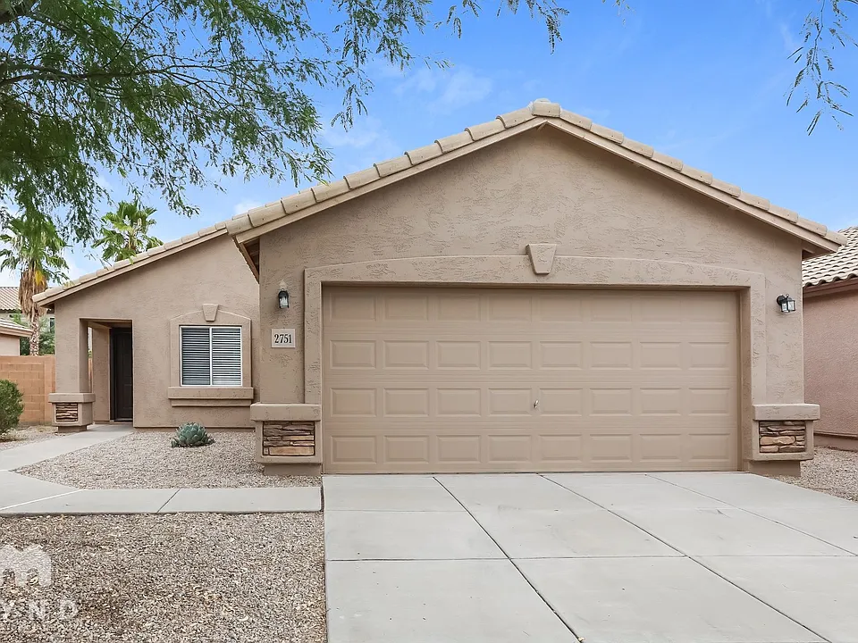2751 E Olivine Rd