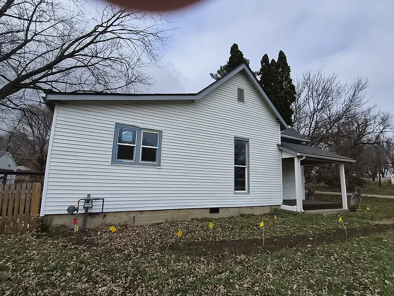 1729 E Cornell Ave — Photo 3