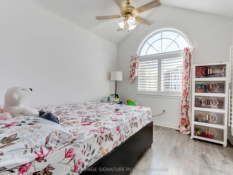 54 Wilmont Ct — Photo 18