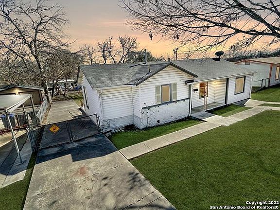 2nd image of 226 Cravens Ave