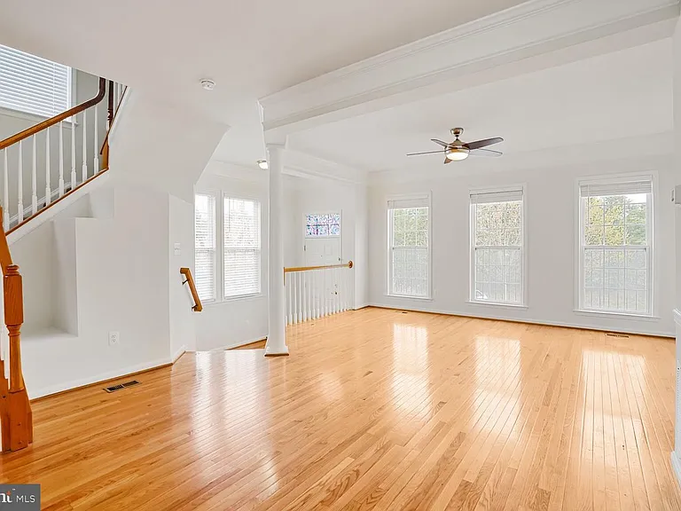 22062 Dilworth Sq — Photo 5