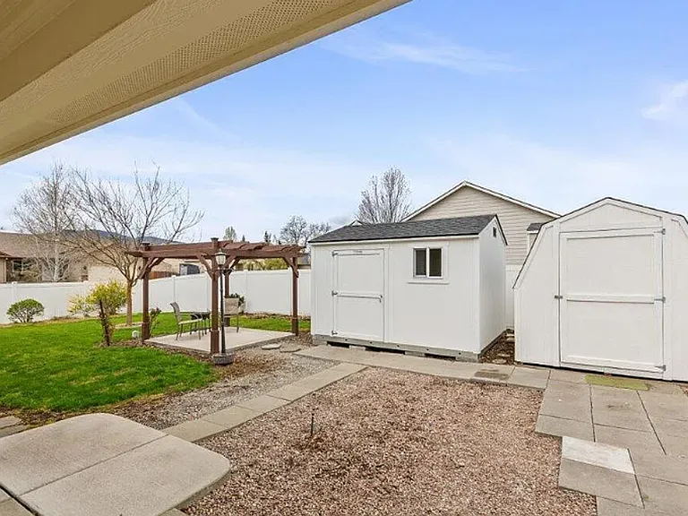 1449 N Moonstone — Photo 11