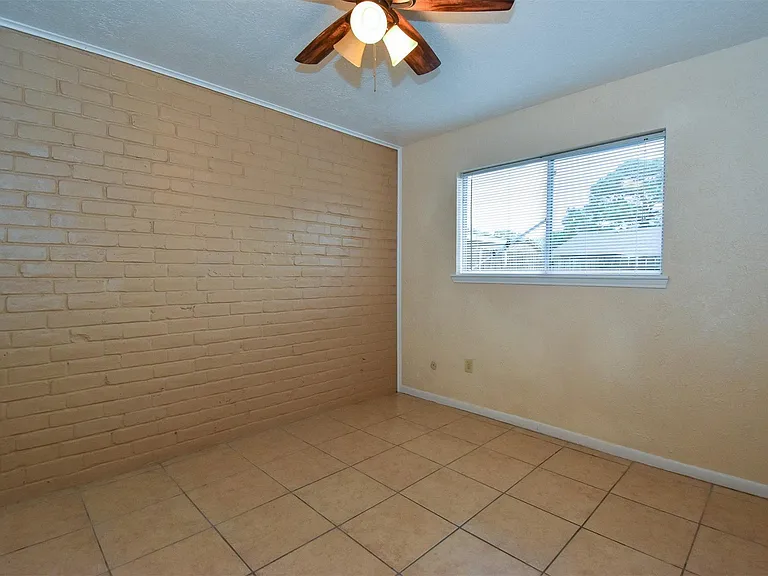 1524 Beaumont Rd — Photo 19