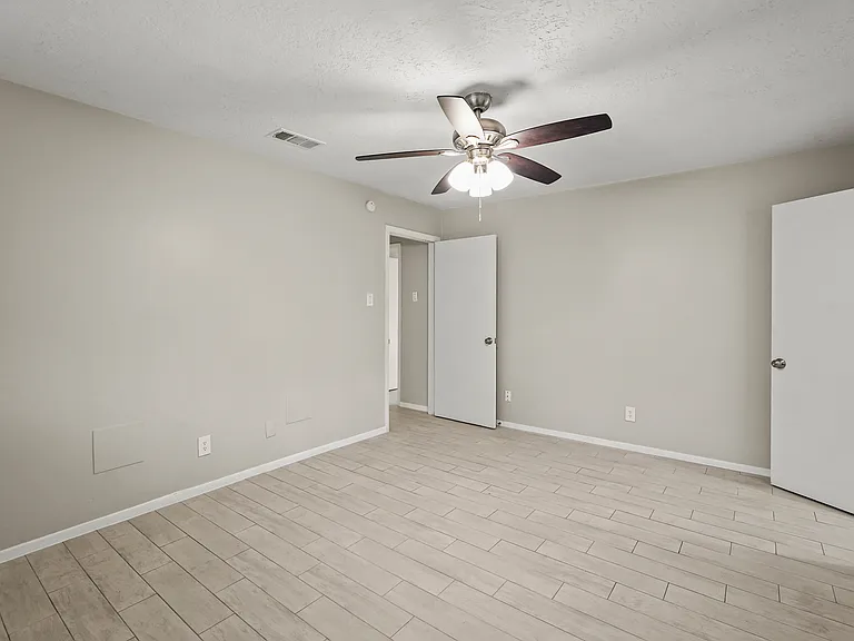 105 Navajo St — Photo 20