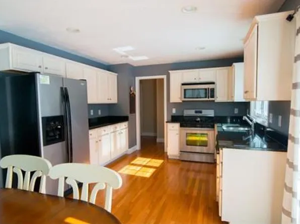 618 Hingham St, Rockland, MA 02370